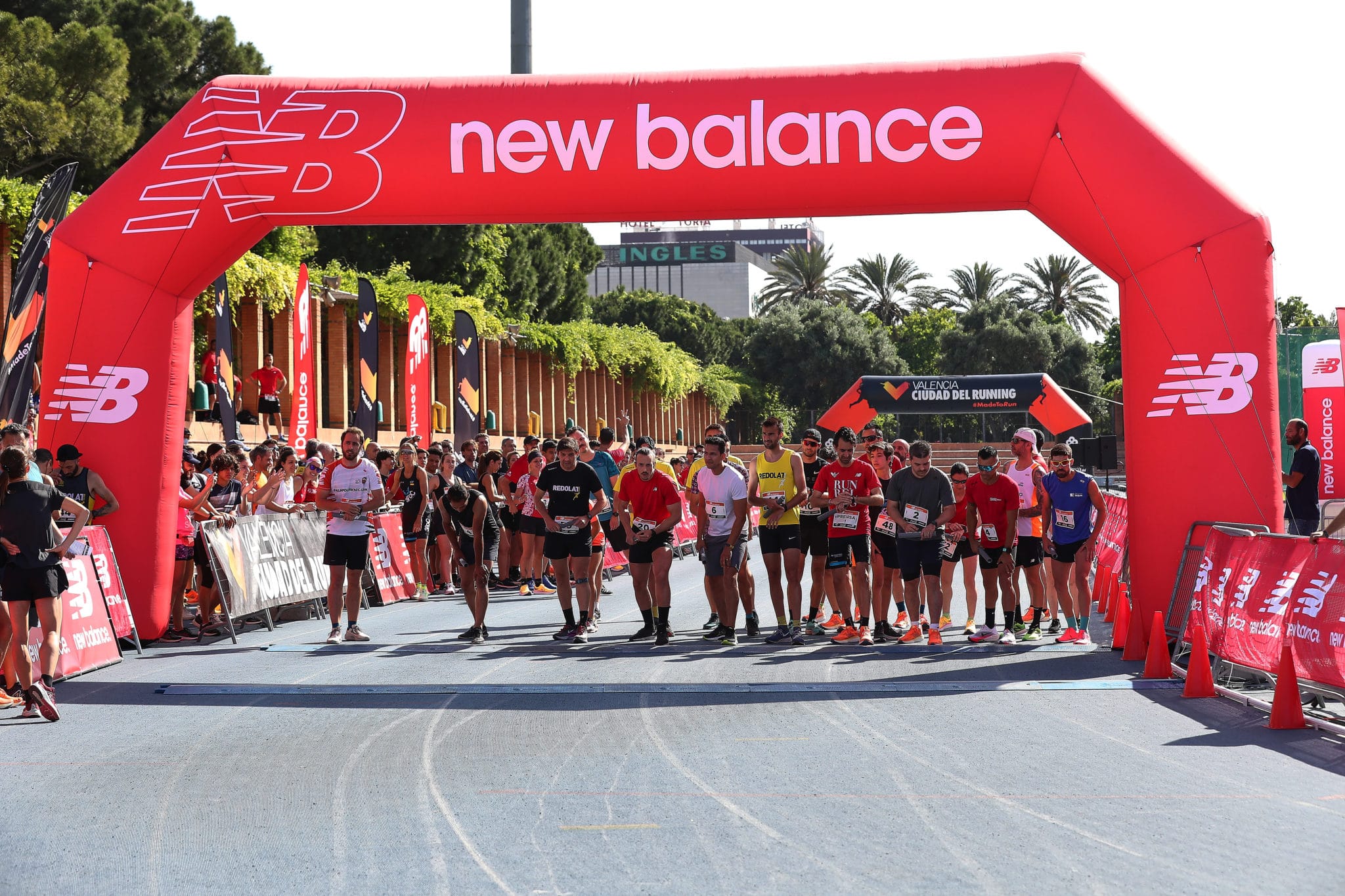 Val ncia disfruta en equipo del 10K Relays de New Balance