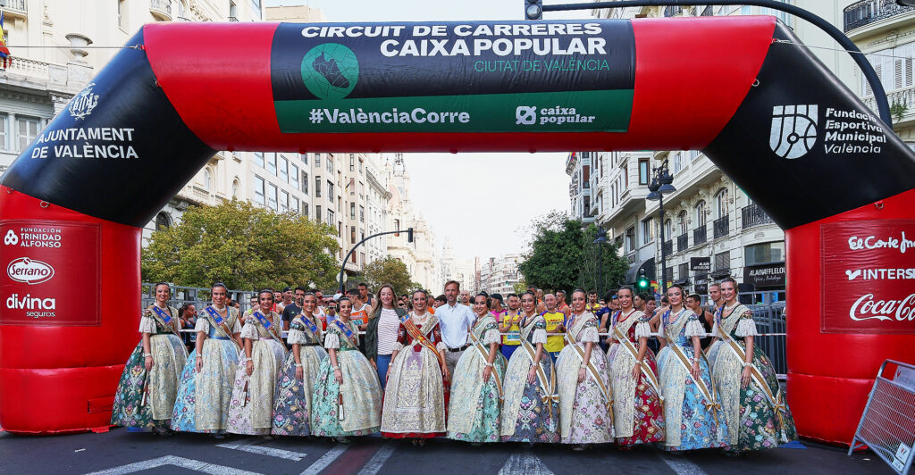 Volta a peu de les Falles 2024 - Corte de Honor