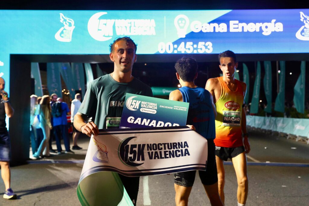 15K Nocturna 2025 ganador